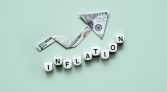 Inflácia začala v eurozóne opäť stúpať.