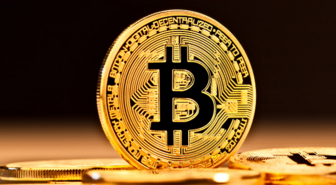 Slávny ekonóm odporúča vymeniť Bitcoin za zlato