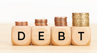 Svet sa topí v dlhoch: Situácia je kritická, nastala dlhová kríza